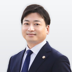 弁護士法人 プロテクトスタンス　大宮事務所 代表山本 晶彦（やまもと あきひこ）